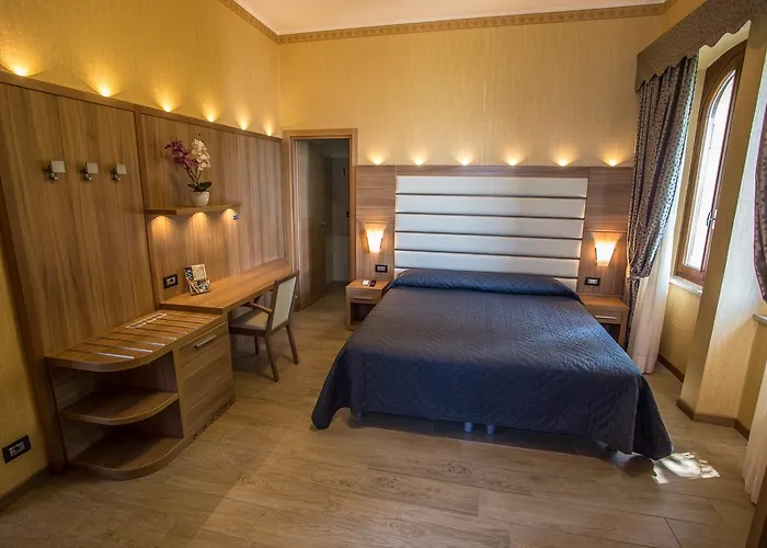 Vela D'oro Park מלון 3*